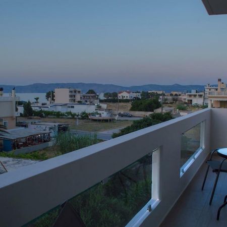 Tonia'S Apartment Kissamos Bagian luar foto
